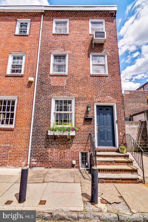 Primary Photo - 115 S Bonsall St