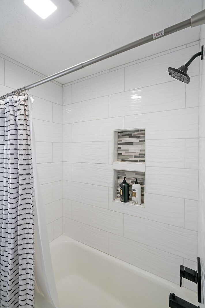 Building Photo - Room in House on Mountainbrooke Cir SW