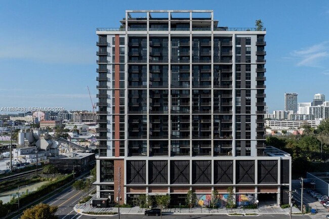 Building Photo - 23 NE 17th Ter