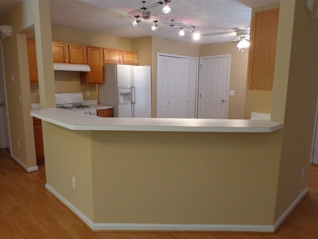 Building Photo - 4799 Lake Park Ter