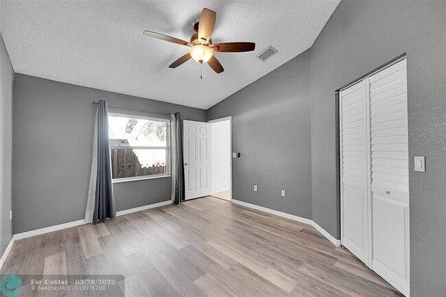 Building Photo - 5361 NW 90th Ave