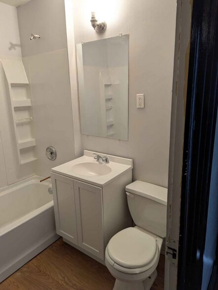 Building Photo - 3739 N Lyndale Ave