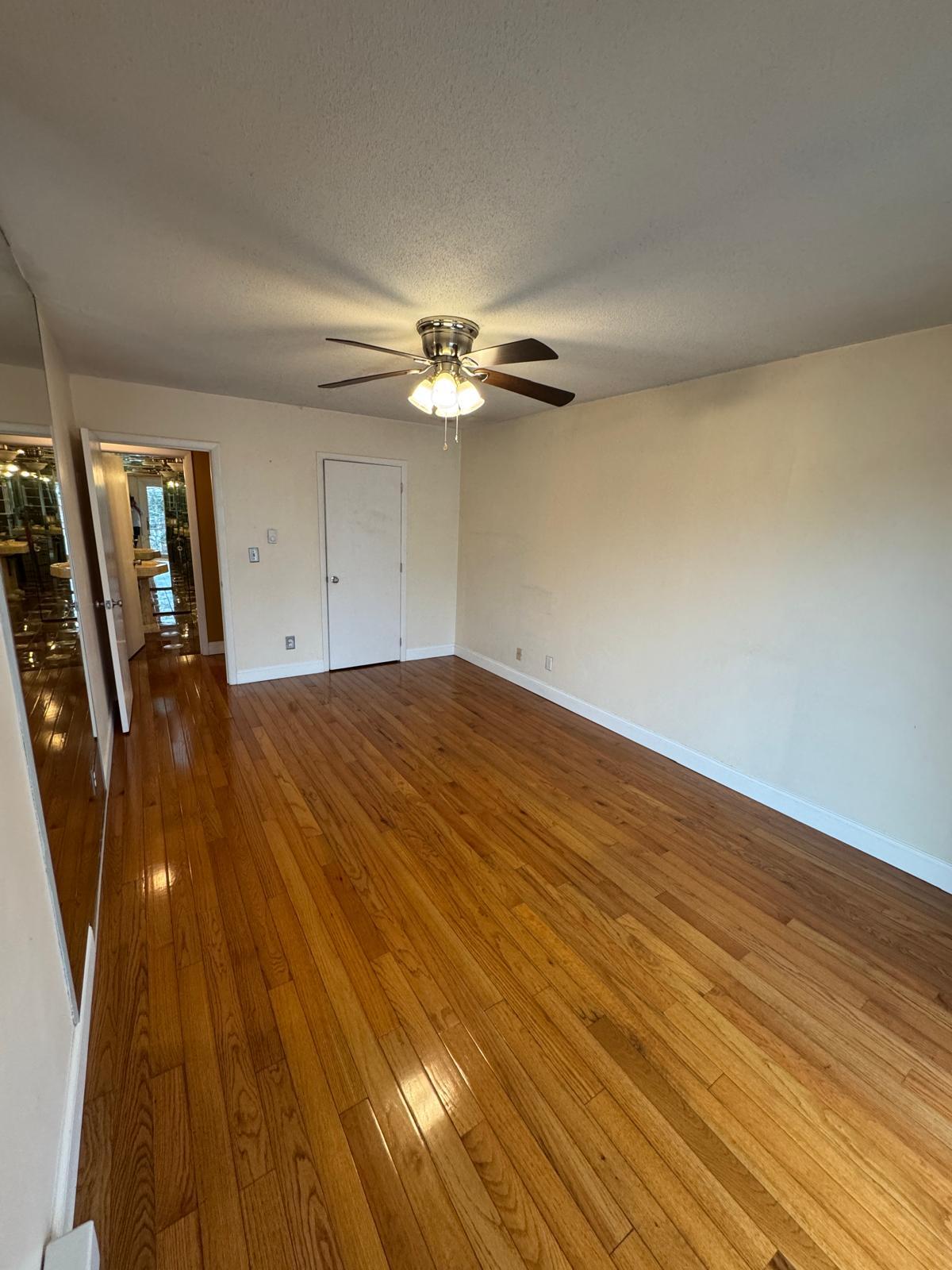 Building Photo - 250 Nesmith St