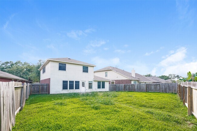 Building Photo - 9410 Stoneridge Canyon Ln
