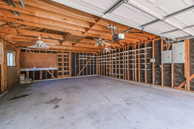 Building Photo - 12411 Santiago Cove Ln