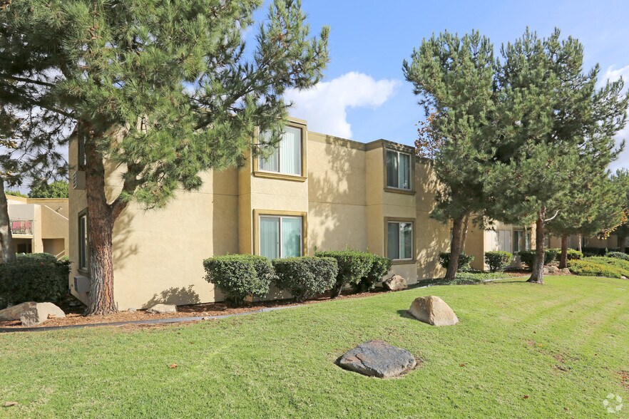 Primary Photo - Modern Living at Heatherwood Apartments | Spacious 1 & 2 Bedroom Apartment Homes in La Mesa, CA!