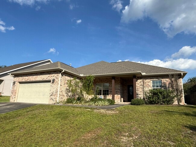 Building Photo - 4555 Hermosa Rd