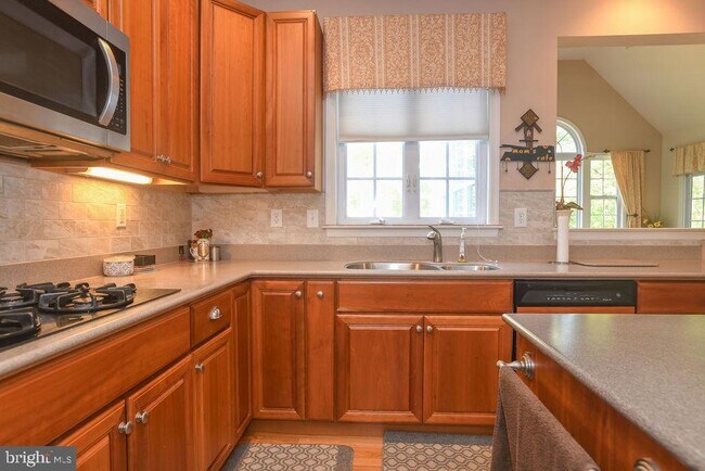 Building Photo - 205 Dangina Dr