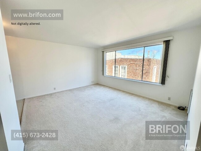Building Photo - 2221 Gough St