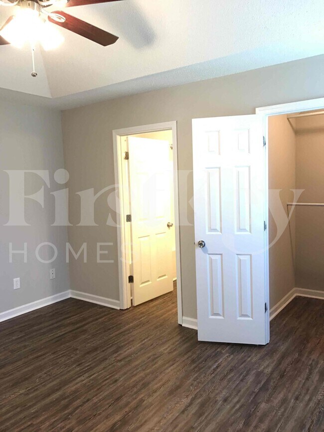 Building Photo - 120 Pointer Dr