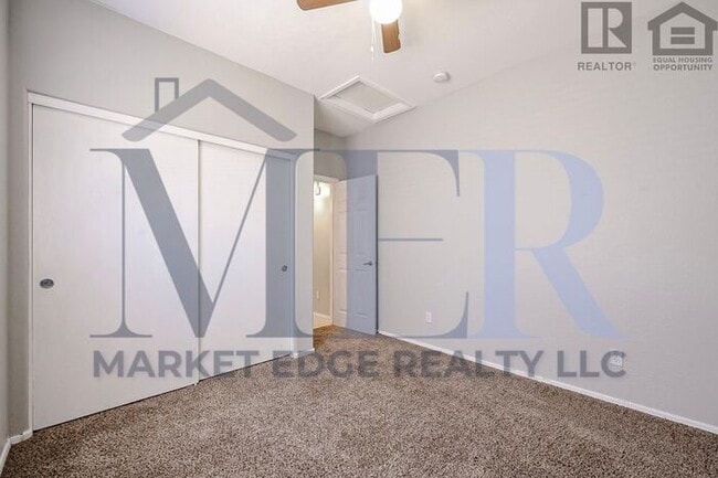 Building Photo - 3Bed/2Bath Home w/2 Car Gar-Maricopa! $199...