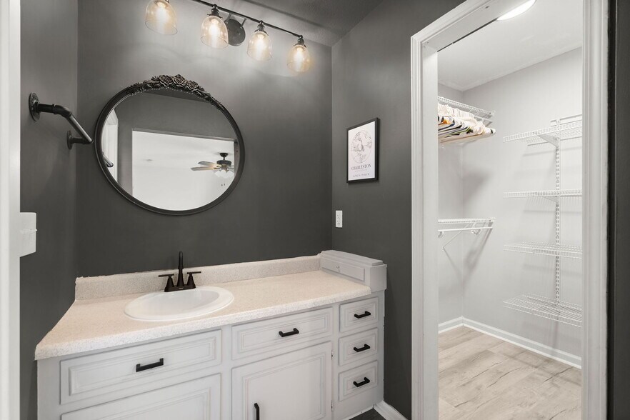 Building Photo - 12 Lighthouse Dr