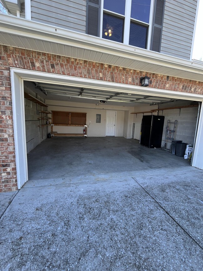 Building Photo - 1127 Fitzpatrick Rd