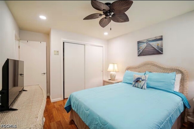 Building Photo - 203 SE 43rd Terrace