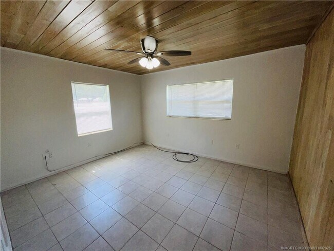 Building Photo - 1406 Citrus Ave