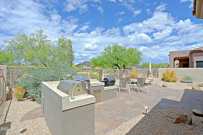 Building Photo - 32748 N 69th St