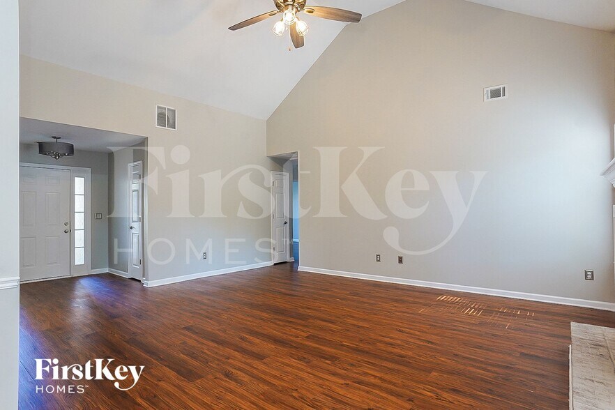 Building Photo - 77 Pebble Creek Dr