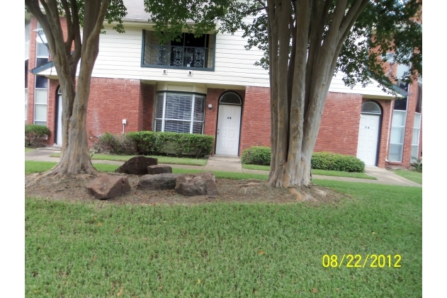Building Photo - Rosewood Manor Townhomes
