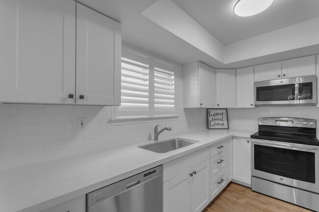 Building Photo - 8260 E Arabian Trl