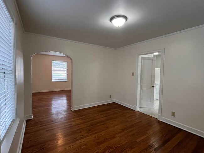 Building Photo - 630 Patterson St