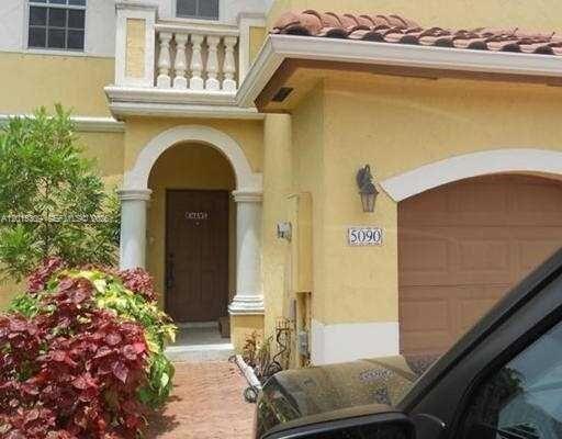 Building Photo - 5090 SW 136th Ave