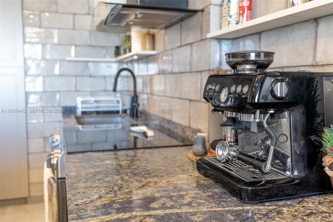 Building Photo - 2841 NE 163rd St