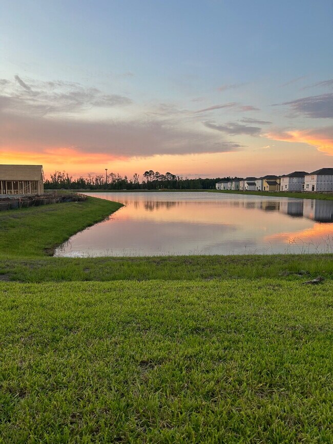 Building Photo - For Rent | Like-New 3 Bedroom, 2 Bath Home...