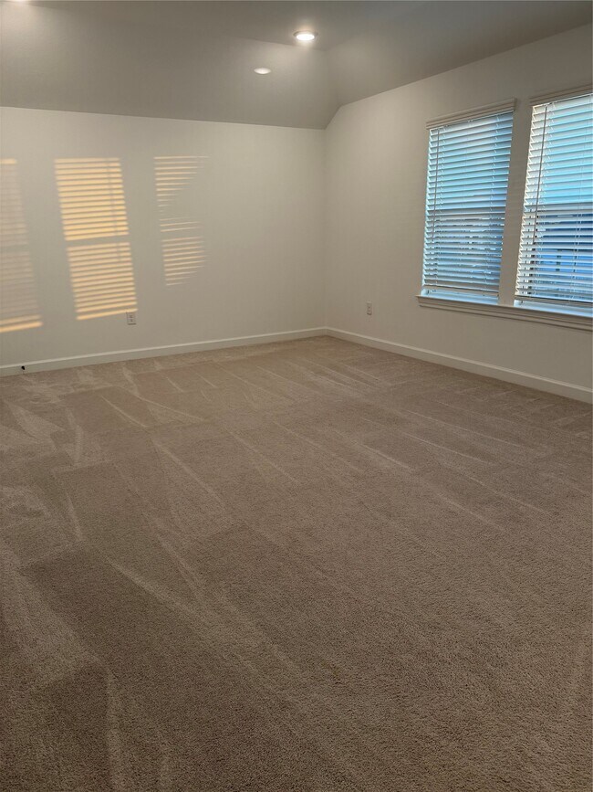 Building Photo - 25302 Rothesay Ln