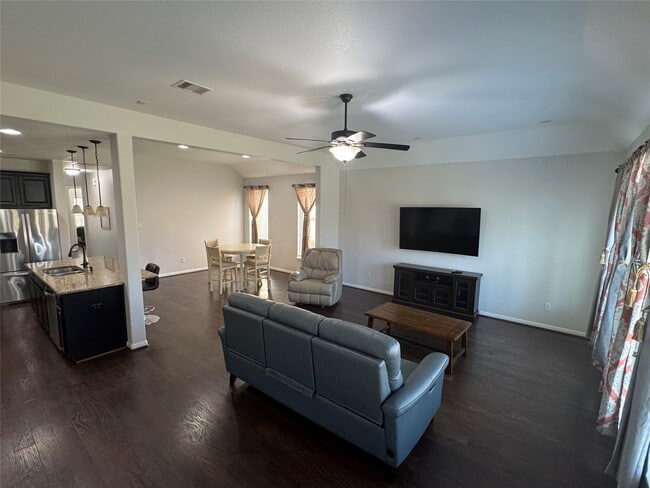 Building Photo - 5310 Royal Press Dr