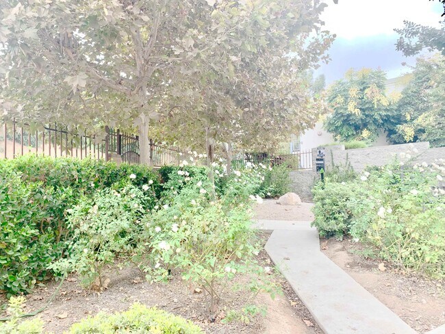 Building Photo - Osborne