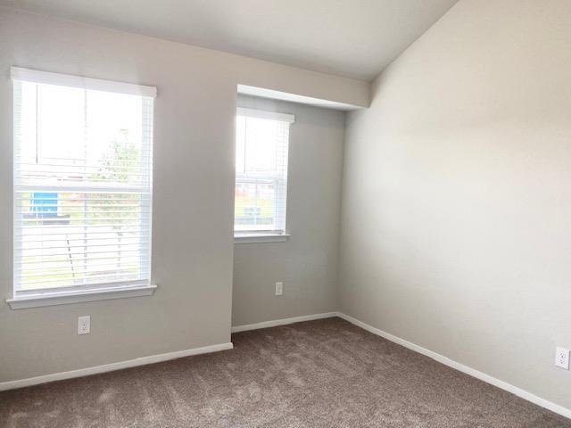 Building Photo - 132 Trailside Ln