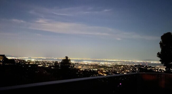 Building Photo - 100 Normandy Ct