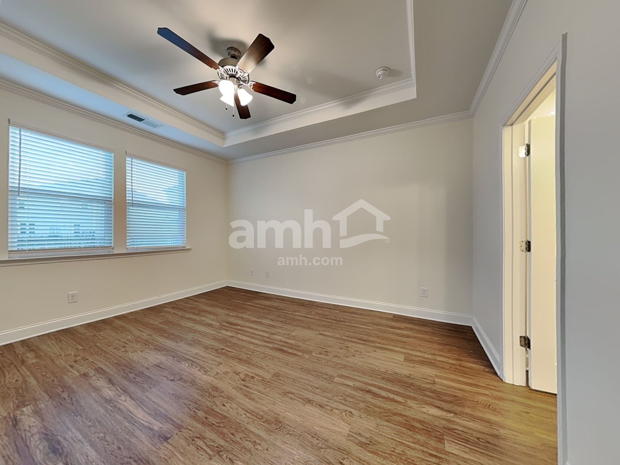 Building Photo - 231 Lake End Dr