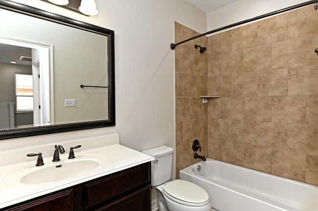 Building Photo - 12124 Terraza Cir