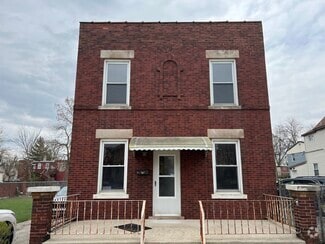 Building Photo - 180 E 23rd St