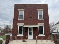 Building Photo - 180 E 23rd St