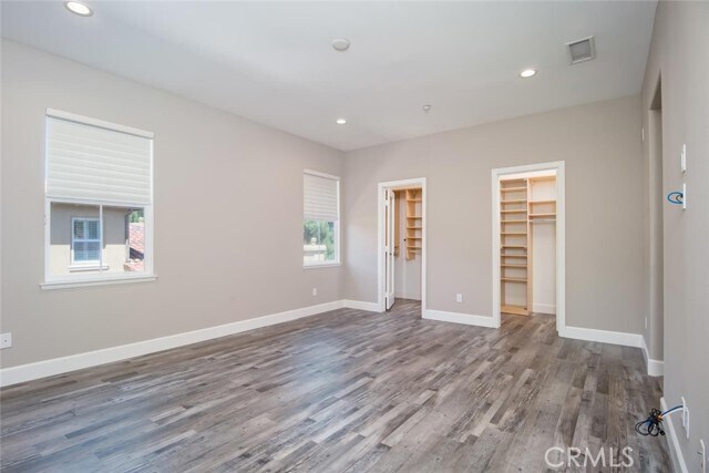 Building Photo - 33 Gingerwood