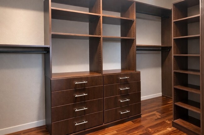 Building Photo - 3915 Markspring Ln