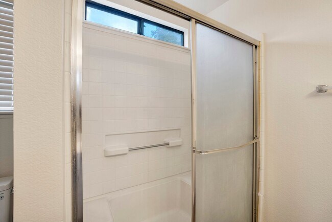 Building Photo - 14 Sea Anchor Ct