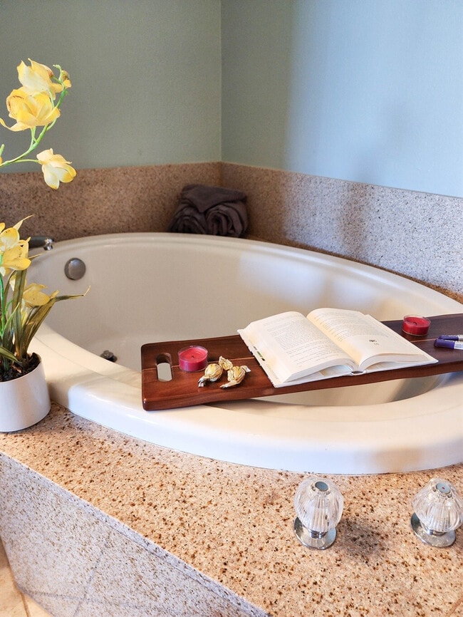 Building Photo - 102 Gulfside Ct