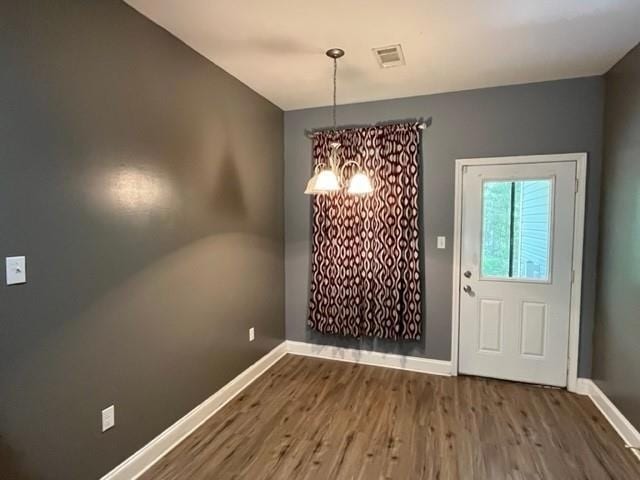 Building Photo - 35621 Oakridge Ave