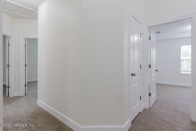 Building Photo - 4599 Plantation Oaks Blvd