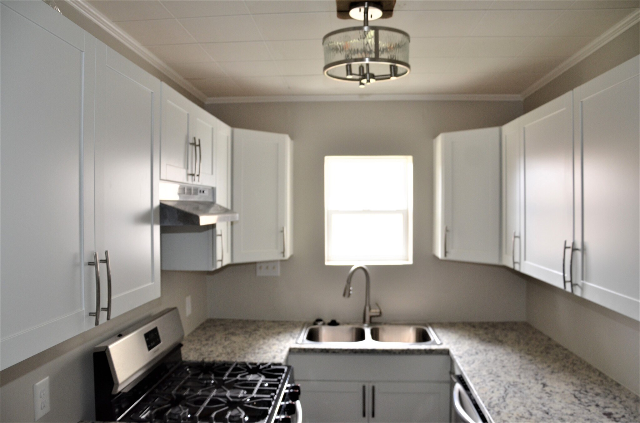 Building Photo - 65 E William St