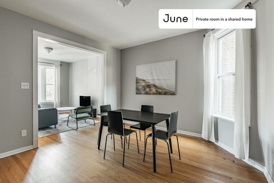 Building Photo - Room in Shared 3 bed/1 bath home