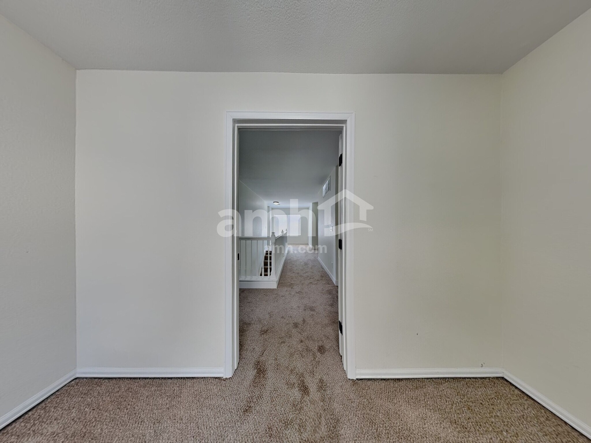 Building Photo - 9762 Chambers Dr