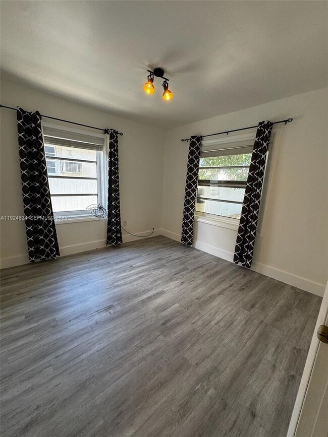 Building Photo - 527 NW 91st St