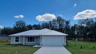 Building Photo - 13 Fisher Way Course