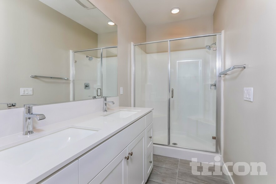 Building Photo - 24946 Vermijo Ct