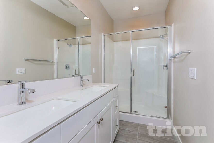Building Photo - 24958 Vermijo Ct