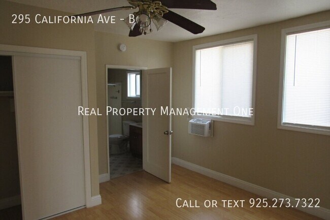 Building Photo - 295 California Ave